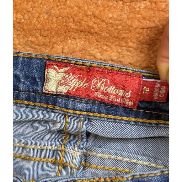 Apple Bottoms Capri Jeans Embroidered Back Pockets Blue Denim Size 18 - Picture 3 of 9